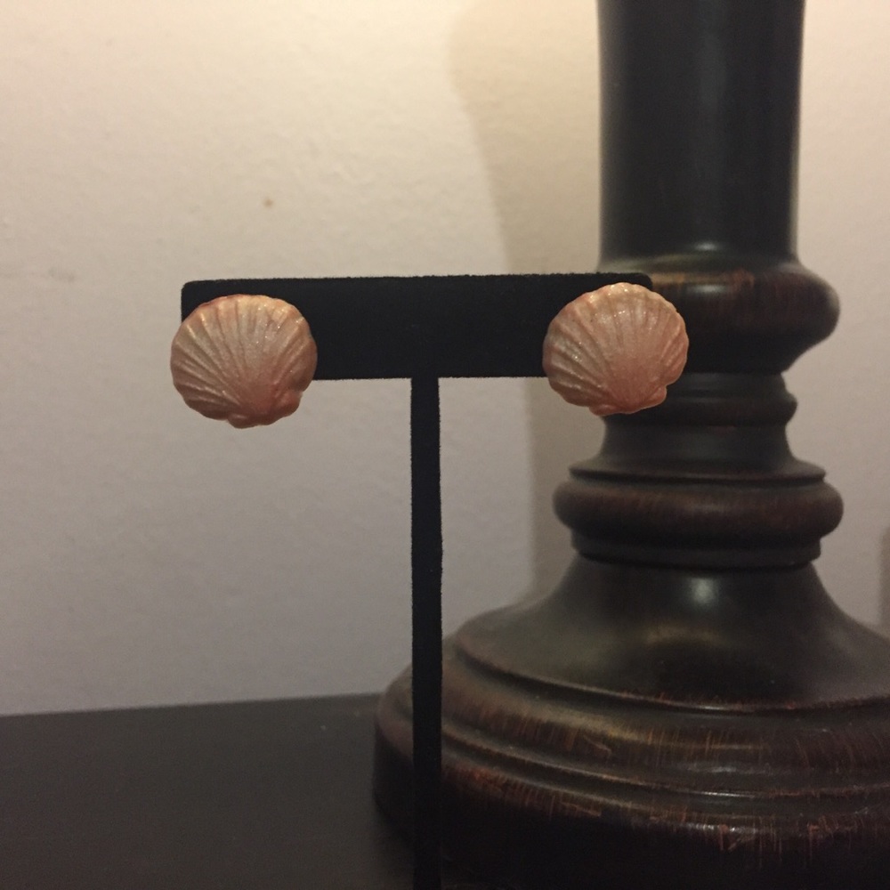 Sea shell earrings - Picture 2 of 8